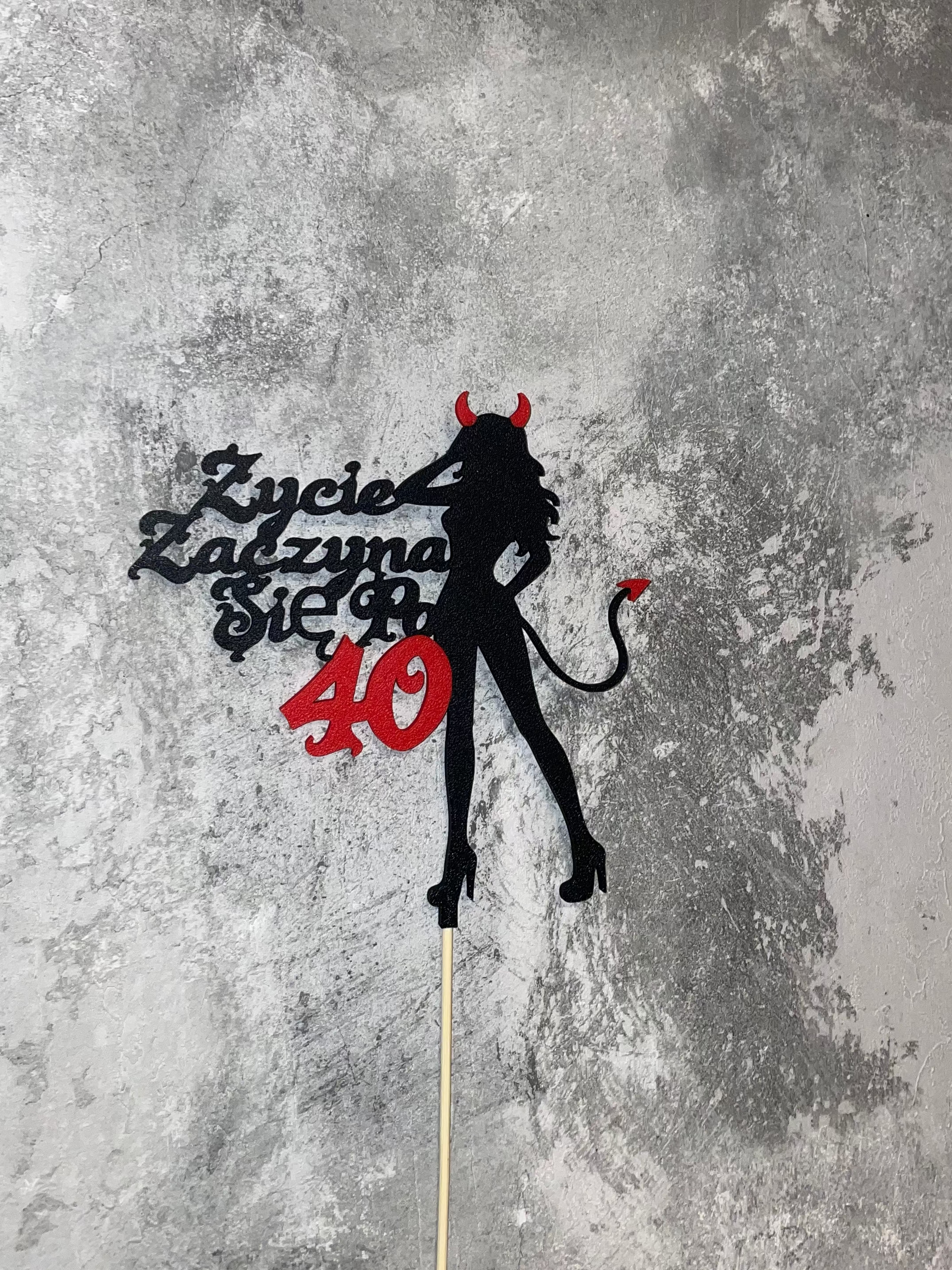 Topper na tort - Życie zaczyna się po… Personalizowany(Wiek)