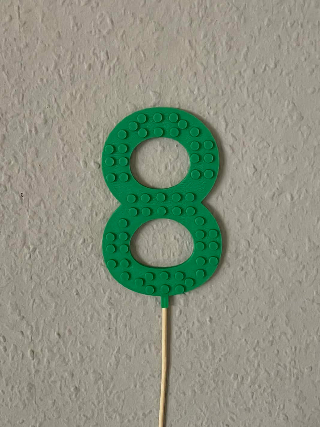 Topper na tort – cyfra w stylu klocków Lego Personalizowany